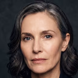 Sarah M. — HALLĒ client testimonial